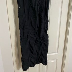 Lululemon studio dance pants size 6 tall